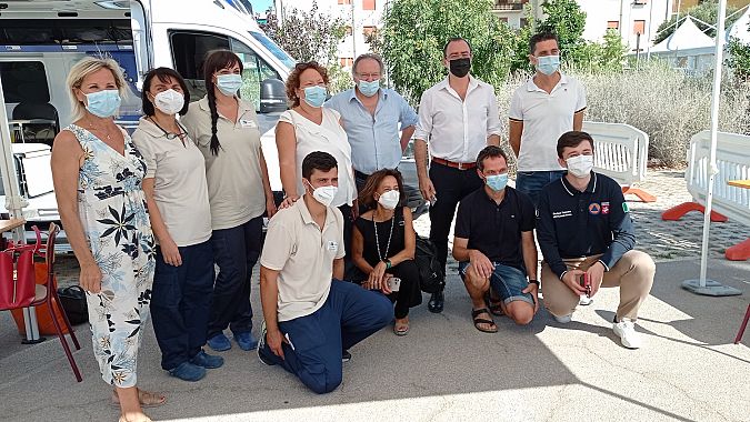 Lo staff di Vaccini in spiaggia